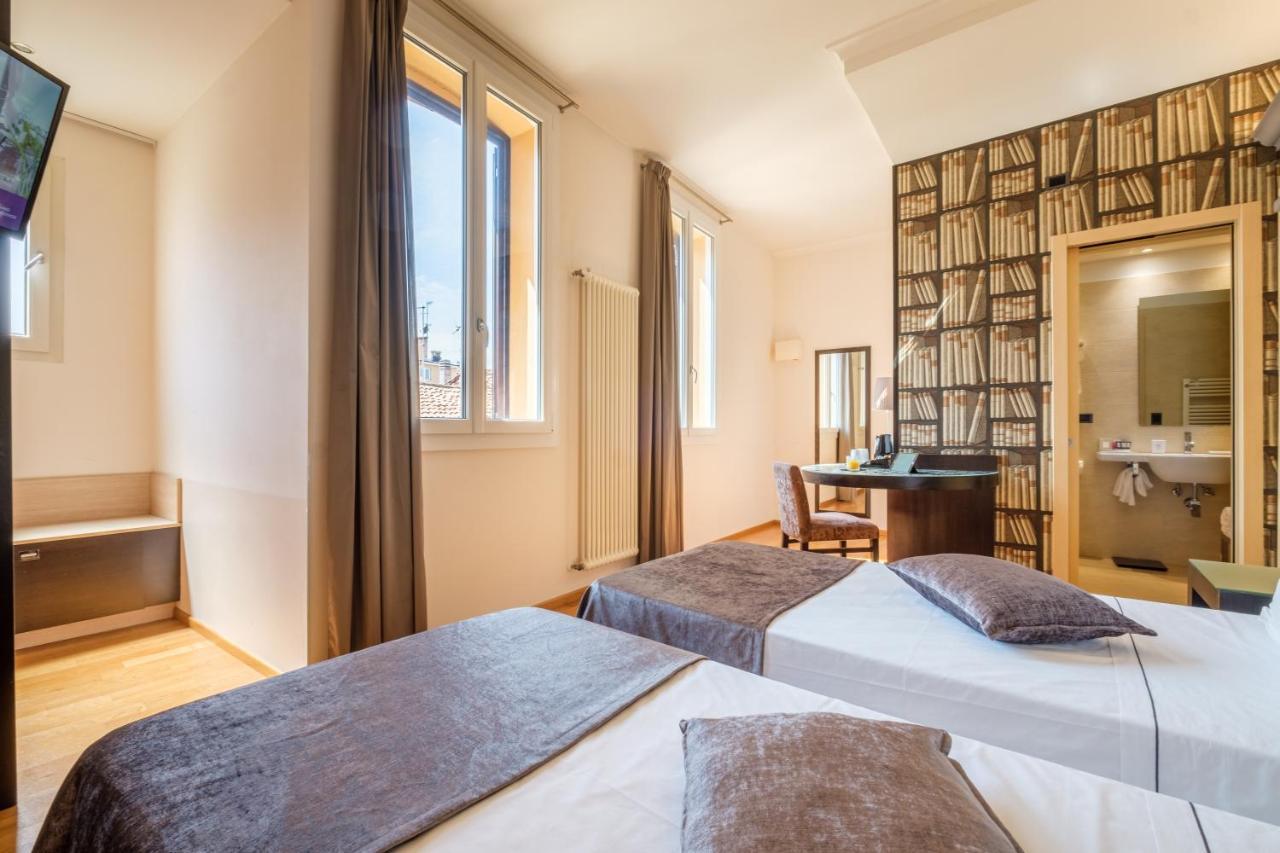 Hotel Touring Bologna Ngoại thất bức ảnh