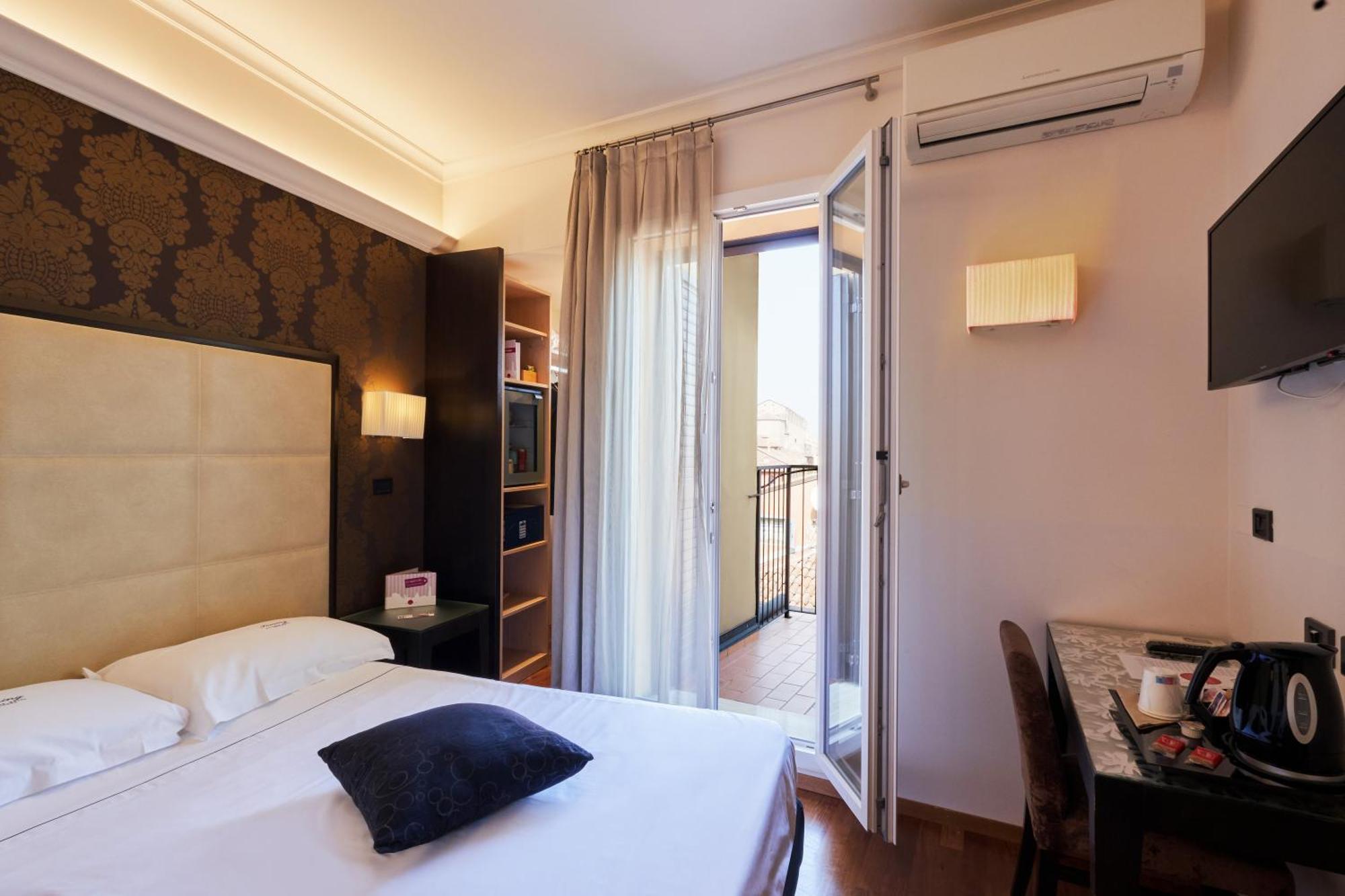 Hotel Touring Bologna Ngoại thất bức ảnh