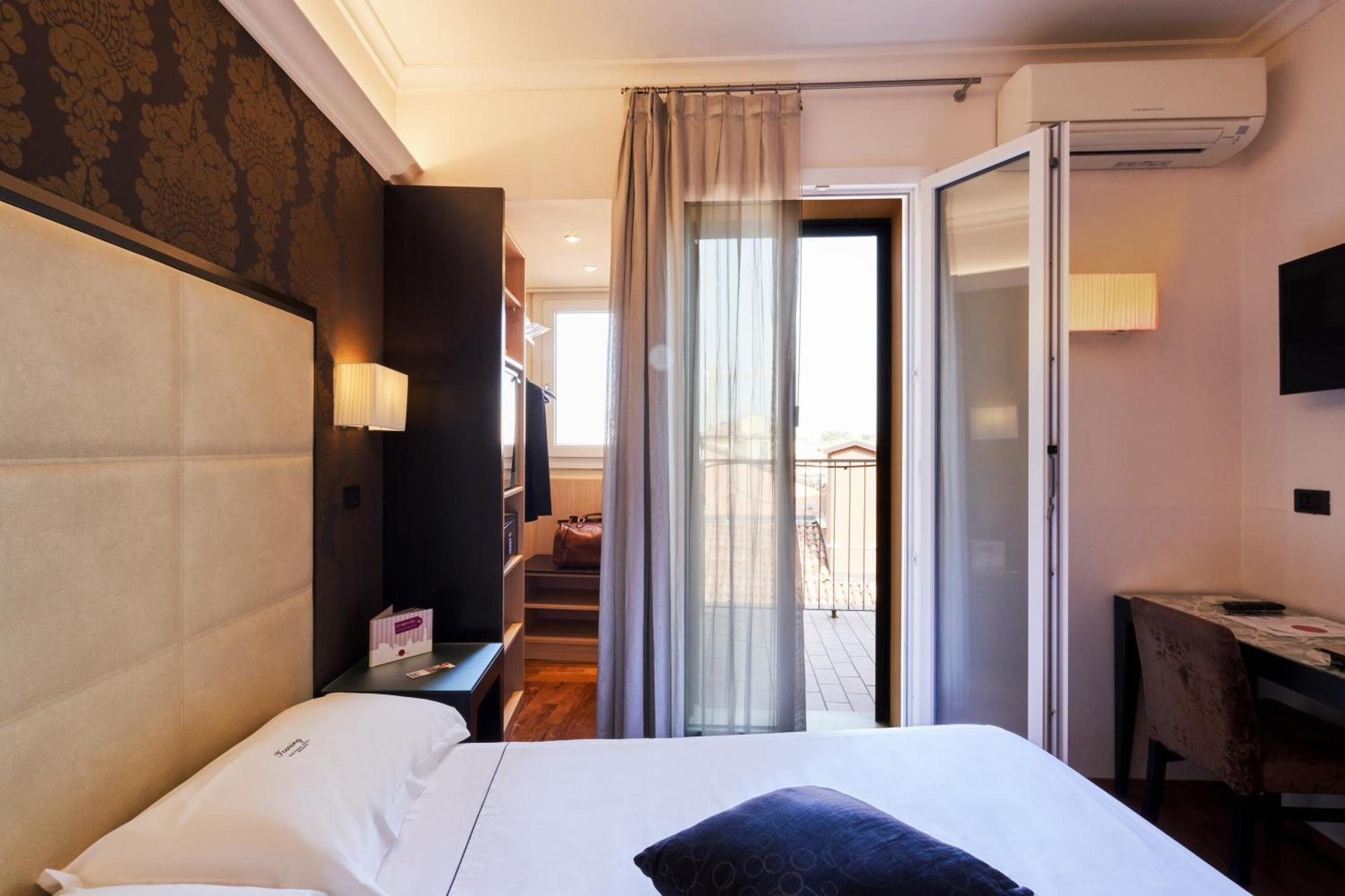 Hotel Touring Bologna Ngoại thất bức ảnh